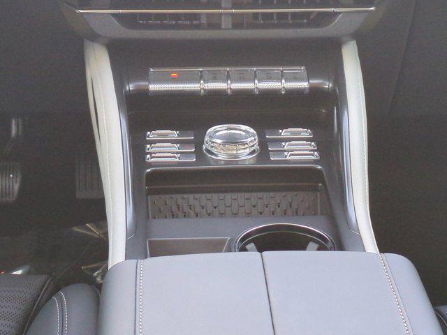 new 2025 Lincoln Nautilus car, priced at $67,660