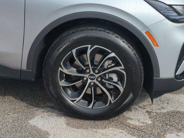 new 2025 Lincoln Nautilus car, priced at $56,155