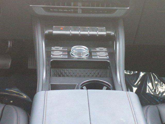 used 2024 Lincoln Nautilus car, priced at $48,999