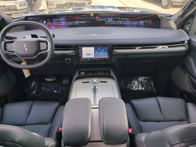 new 2025 Lincoln Navigator car, priced at $103,122