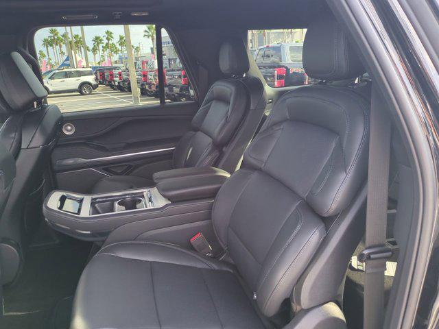 new 2025 Lincoln Navigator car, priced at $103,122