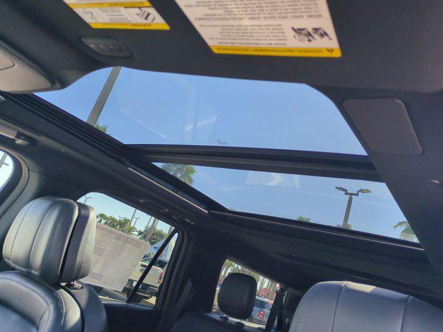 new 2025 Lincoln Navigator car, priced at $107,830