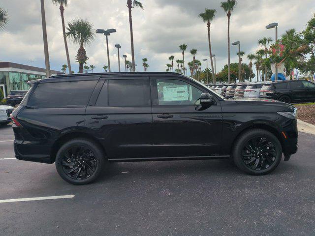 new 2025 Lincoln Navigator car, priced at $104,185