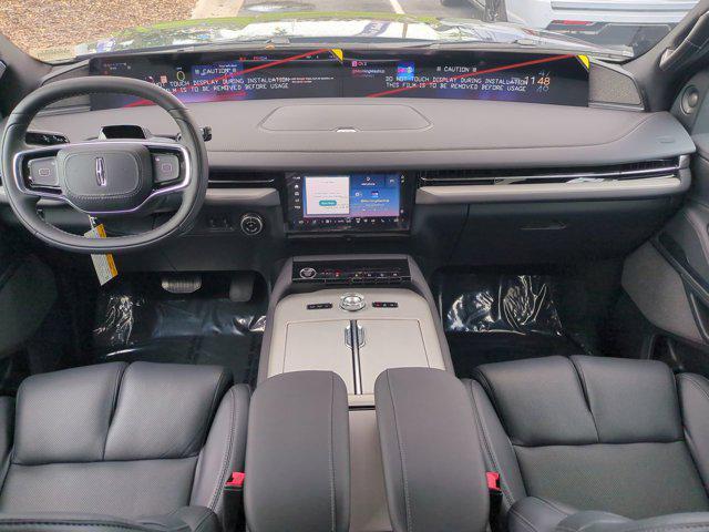 new 2025 Lincoln Navigator car, priced at $104,185