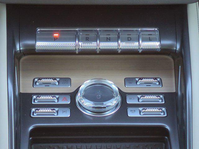 new 2025 Lincoln Nautilus car, priced at $67,660