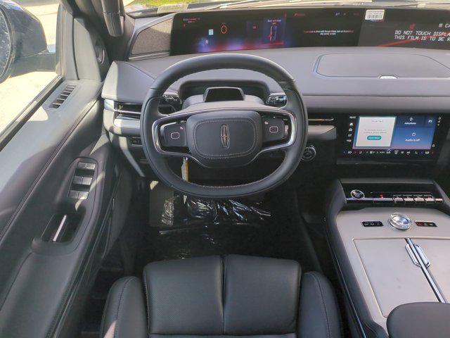 new 2025 Lincoln Navigator car, priced at $108,310