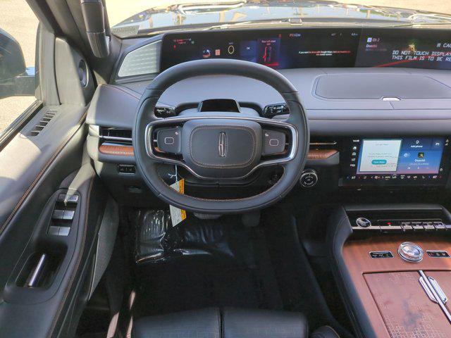 new 2025 Lincoln Navigator car, priced at $120,490