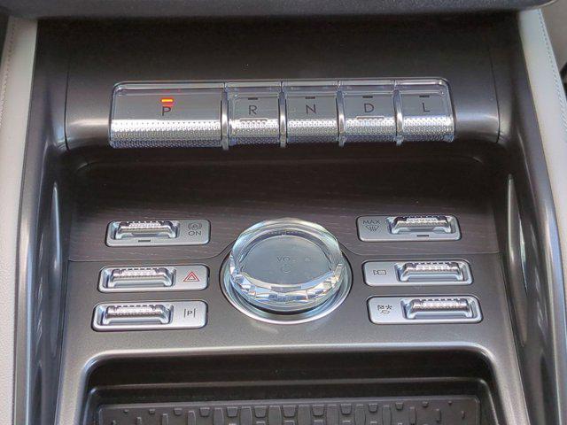 new 2025 Lincoln Nautilus car, priced at $68,160