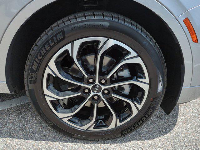 new 2025 Lincoln Nautilus car, priced at $68,160
