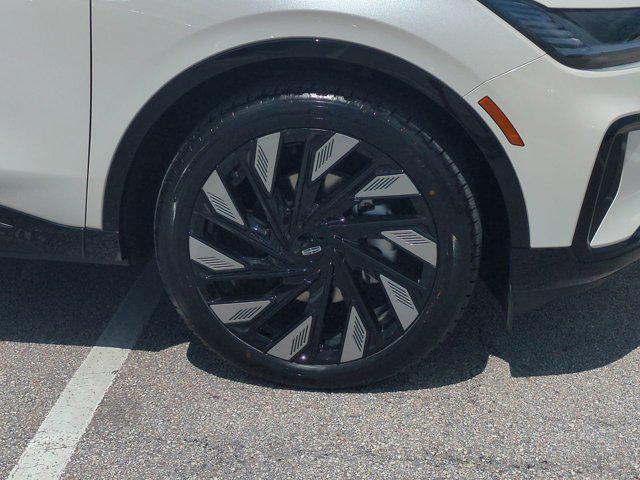 new 2025 Lincoln Nautilus car, priced at $67,455