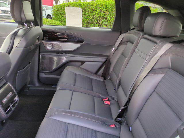 new 2025 Lincoln Nautilus car, priced at $69,910
