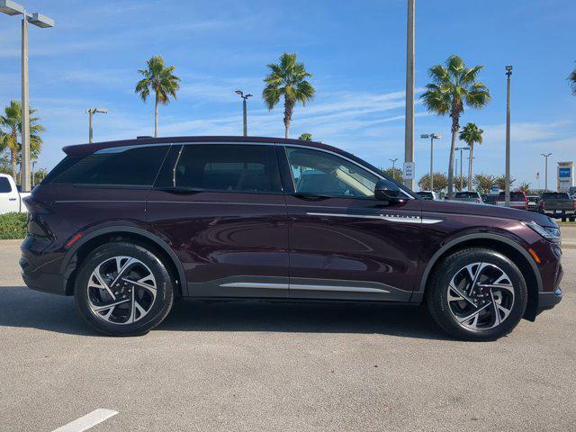 used 2025 Lincoln Nautilus car, priced at $53,824