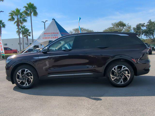 used 2025 Lincoln Nautilus car, priced at $53,824