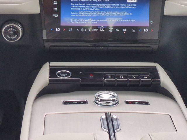 new 2025 Lincoln Navigator car, priced at $109,055
