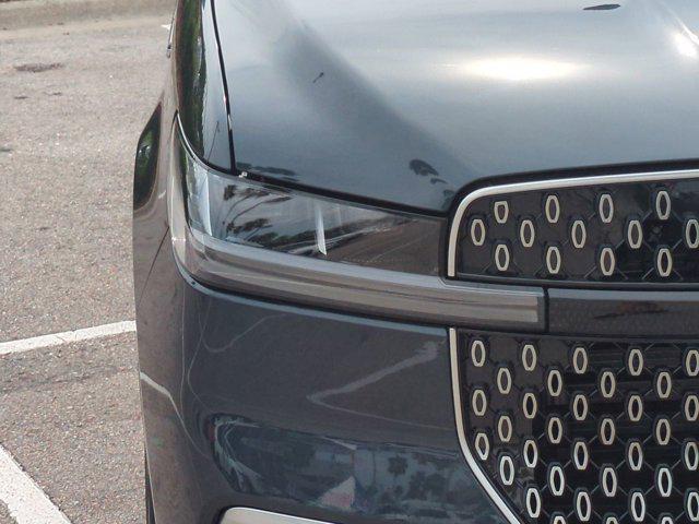 new 2025 Lincoln Navigator car, priced at $109,055