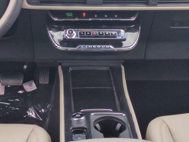 new 2025 Lincoln Corsair car, priced at $41,980