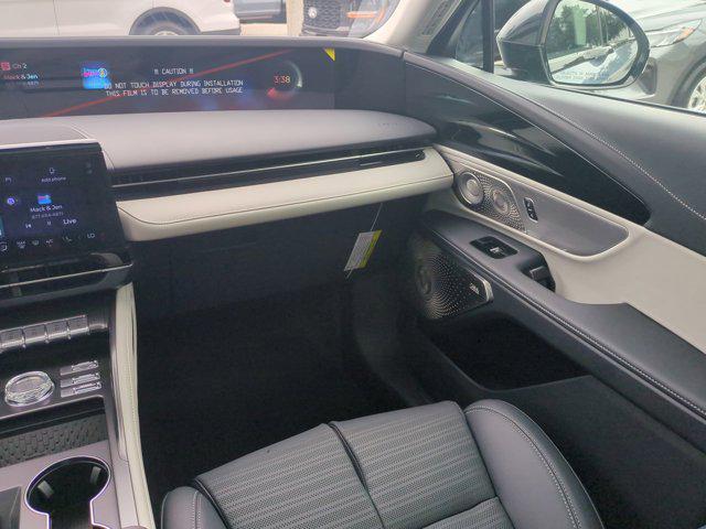 new 2025 Lincoln Nautilus car, priced at $69,660