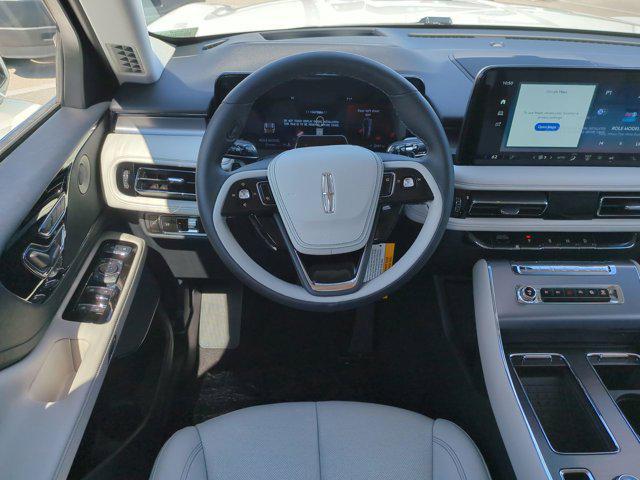 new 2025 Lincoln Aviator car, priced at $65,275