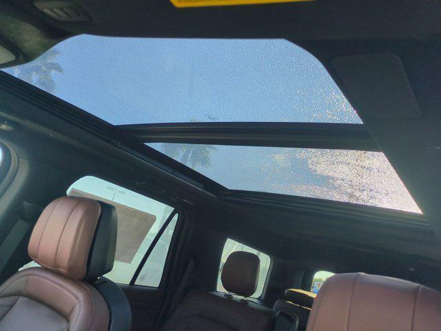 new 2025 Lincoln Navigator car, priced at $101,340