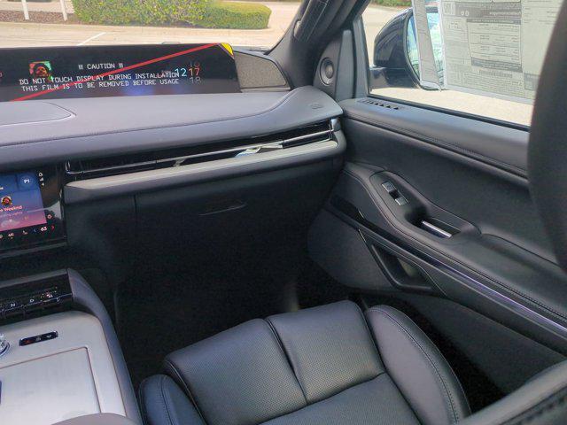 new 2025 Lincoln Navigator car, priced at $112,930