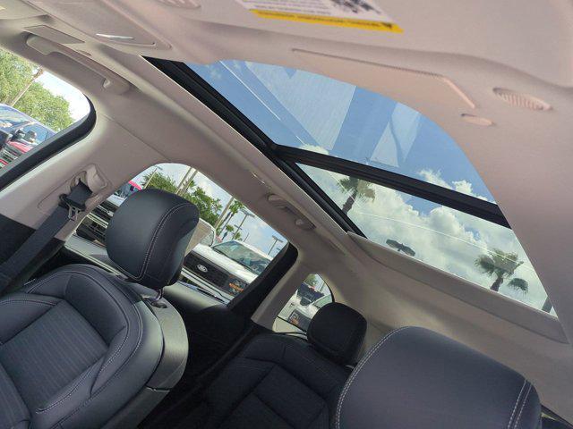 new 2025 Lincoln Nautilus car, priced at $71,980