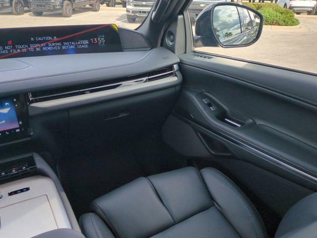 new 2025 Lincoln Navigator car, priced at $104,840