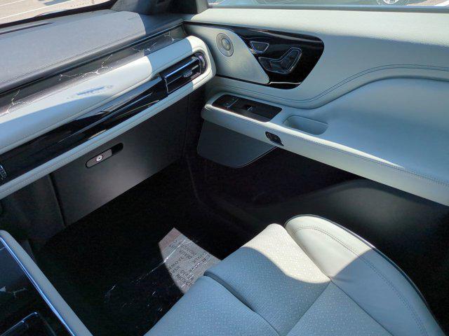 new 2025 Lincoln Aviator car, priced at $90,320