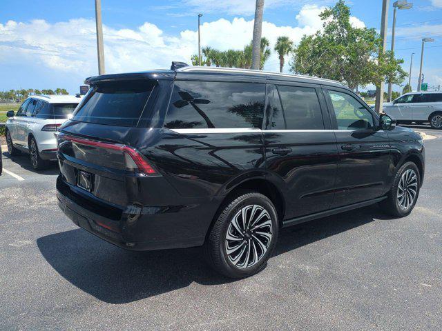 new 2025 Lincoln Navigator car, priced at $118,735
