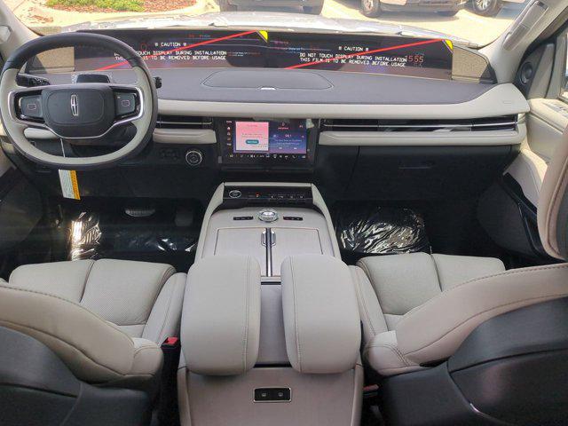 new 2025 Lincoln Navigator car, priced at $109,055