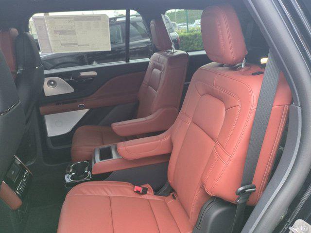 new 2025 Lincoln Aviator car, priced at $73,528