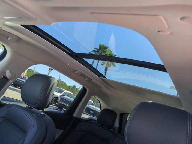 new 2025 Lincoln Nautilus car, priced at $68,910