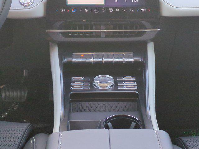 new 2025 Lincoln Nautilus car, priced at $68,910