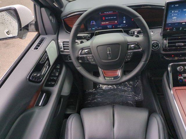 new 2024 Lincoln Navigator L car, priced at $114,070