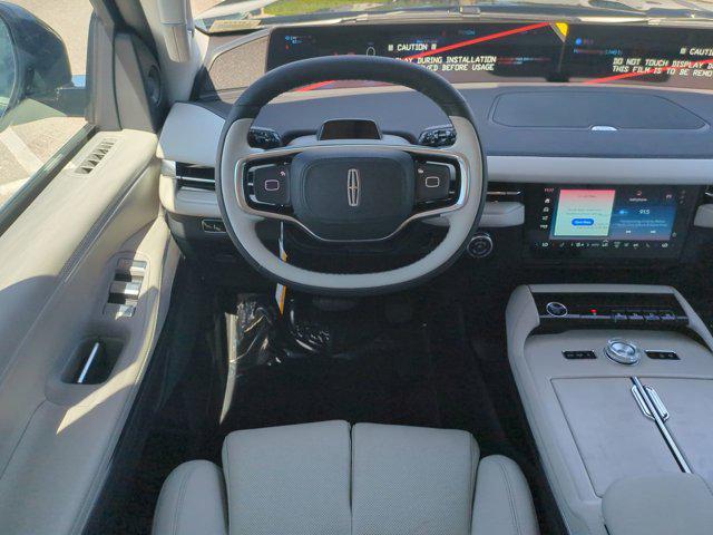 new 2025 Lincoln Navigator car, priced at $105,690