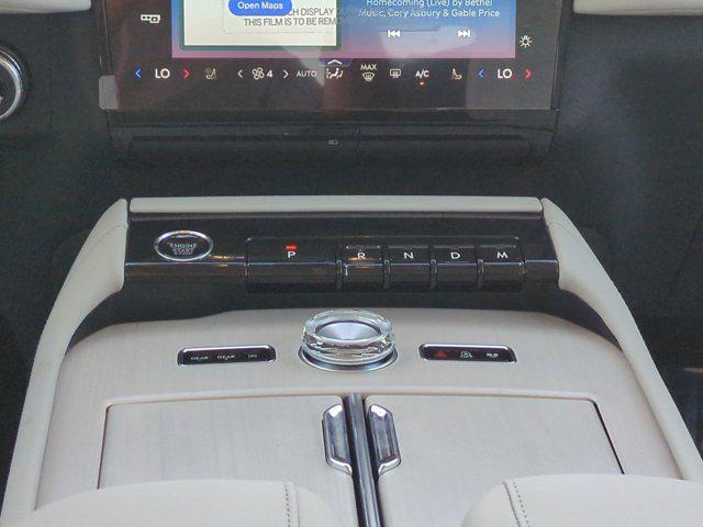 new 2025 Lincoln Navigator car, priced at $105,690
