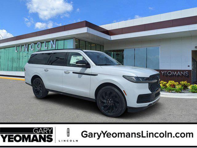 new 2025 Lincoln Navigator car, priced at $100,186