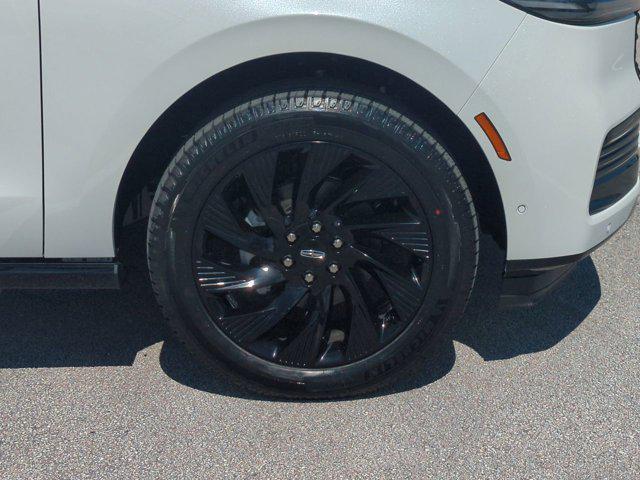 new 2025 Lincoln Navigator car, priced at $106,440