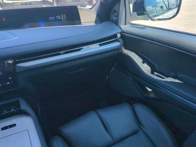 new 2025 Lincoln Navigator car, priced at $106,440