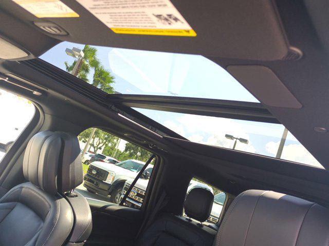 new 2025 Lincoln Navigator car, priced at $106,440