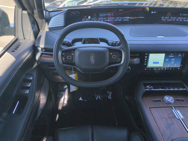 new 2025 Lincoln Navigator car, priced at $118,340