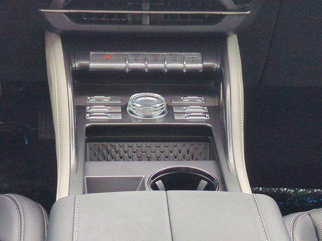 new 2025 Lincoln Nautilus car, priced at $55,589