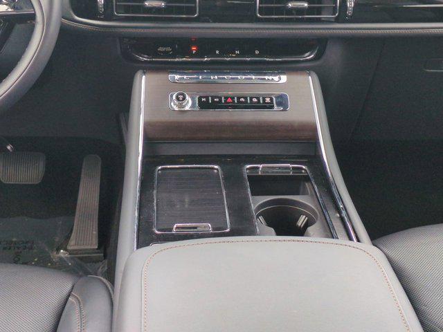 new 2025 Lincoln Aviator car, priced at $61,244