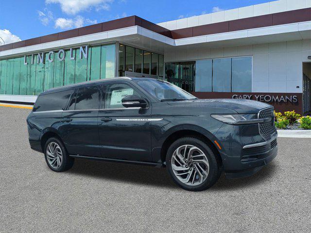 new 2025 Lincoln Navigator car, priced at $100,726