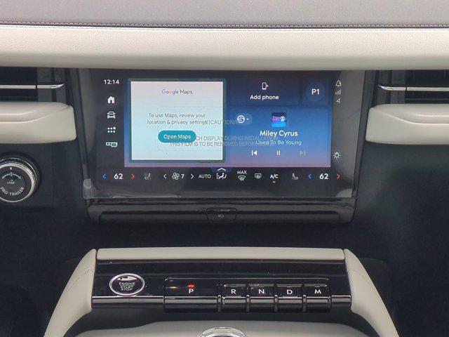 new 2025 Lincoln Navigator car, priced at $100,726