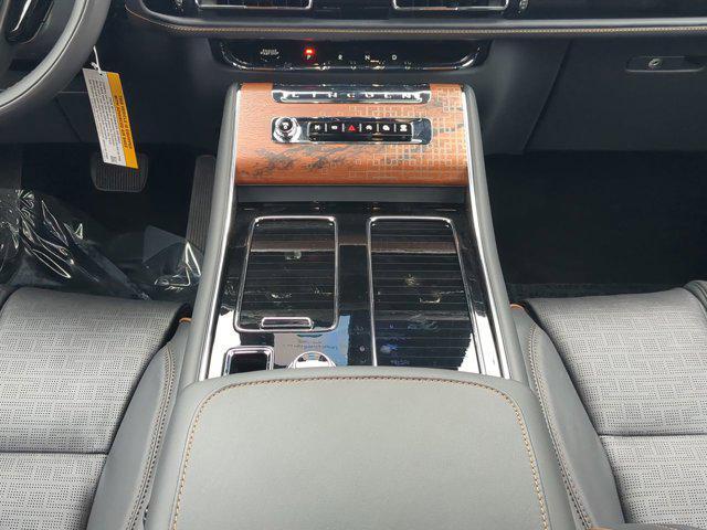 new 2025 Lincoln Aviator car, priced at $95,575