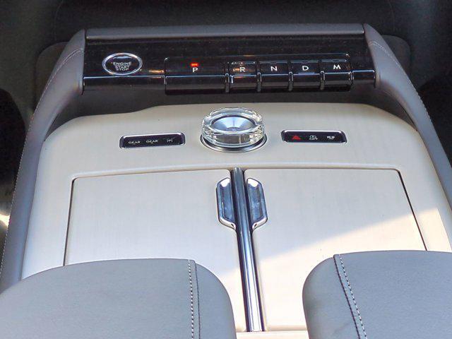 new 2025 Lincoln Navigator car, priced at $108,340