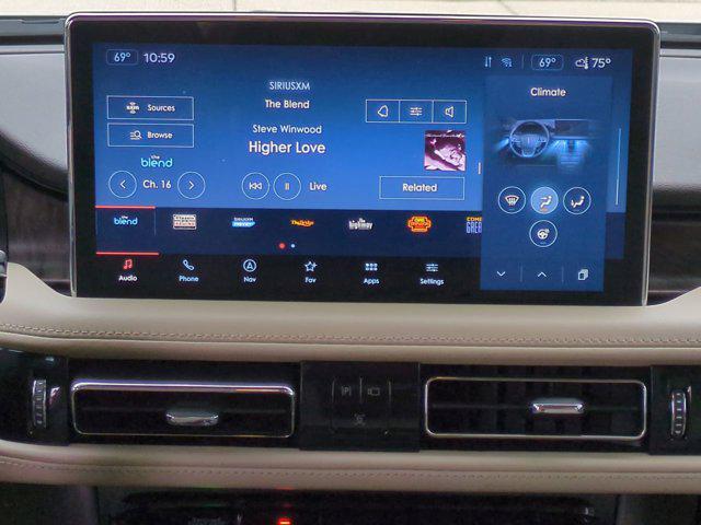 used 2022 Lincoln Nautilus car, priced at $32,386