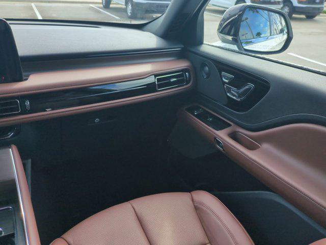 new 2025 Lincoln Aviator car, priced at $70,945