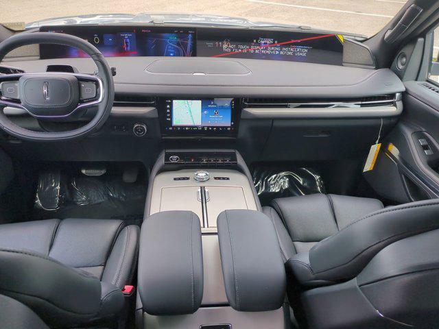new 2025 Lincoln Navigator car, priced at $106,555