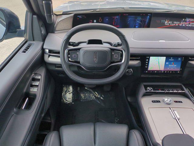 new 2025 Lincoln Navigator car, priced at $106,555